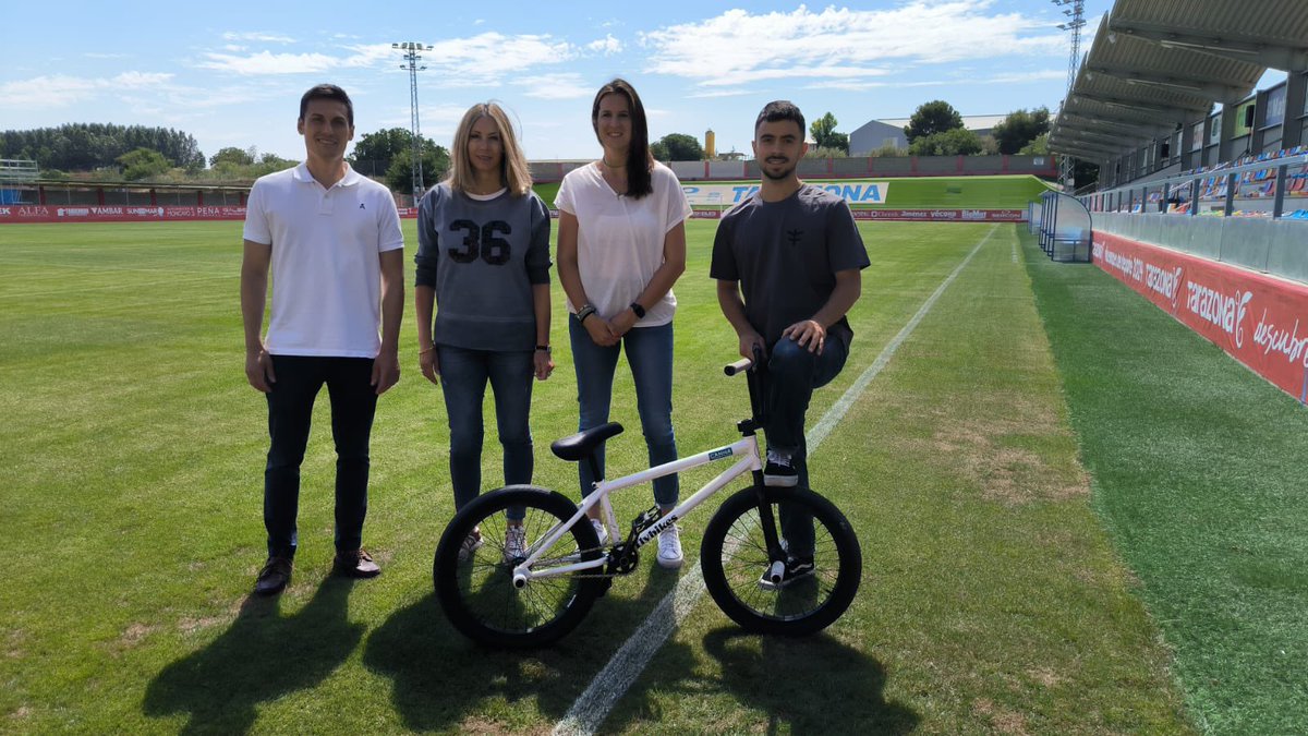 CrisGarciaT84's tweet photo. Hoy visitamos Tarazona y sus instalaciones deportivas aprovechando el Foro ‘Deporte de élite en ciudades intermedias’ organizado por @RadioZaragoza Gracias a todo el grupo municipal de @pptarazona por su acogida y enhorabuena por la gran labor que realizan. https://t.co/5l7MZ33R4C