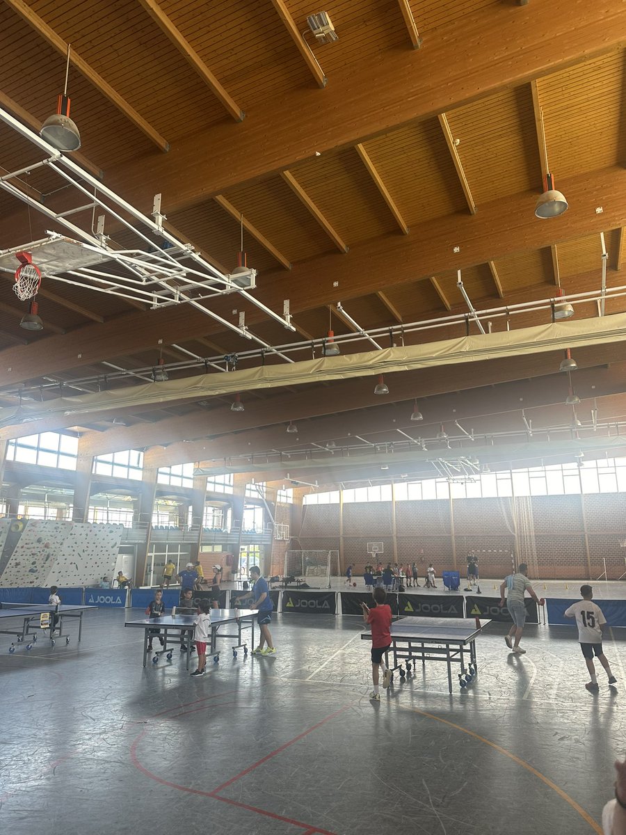 CrisGarciaT84's tweet photo. Hoy visitamos Tarazona y sus instalaciones deportivas aprovechando el Foro ‘Deporte de élite en ciudades intermedias’ organizado por @RadioZaragoza Gracias a todo el grupo municipal de @pptarazona por su acogida y enhorabuena por la gran labor que realizan. https://t.co/5l7MZ33R4C