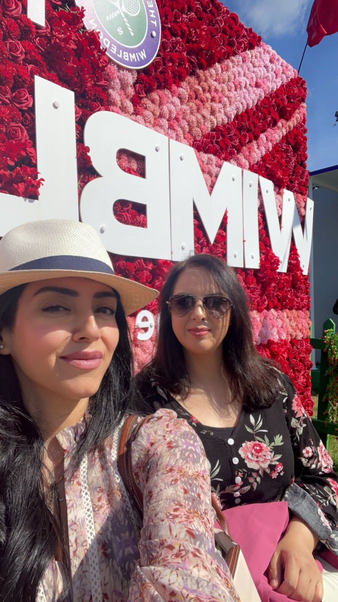 anilakhawaja's tweet photo. Spot of @Wimbledon magic! 🎾🍓🌸
The best tennis tournament in the world 💕
#CallItMagic with the beautiful @KawserQuamer 💕
#WIMBLEDON #SW19
#tennis 🍓
#Alcaraz & #JasminePaolini https://t.co/Ue6TbAdkP8