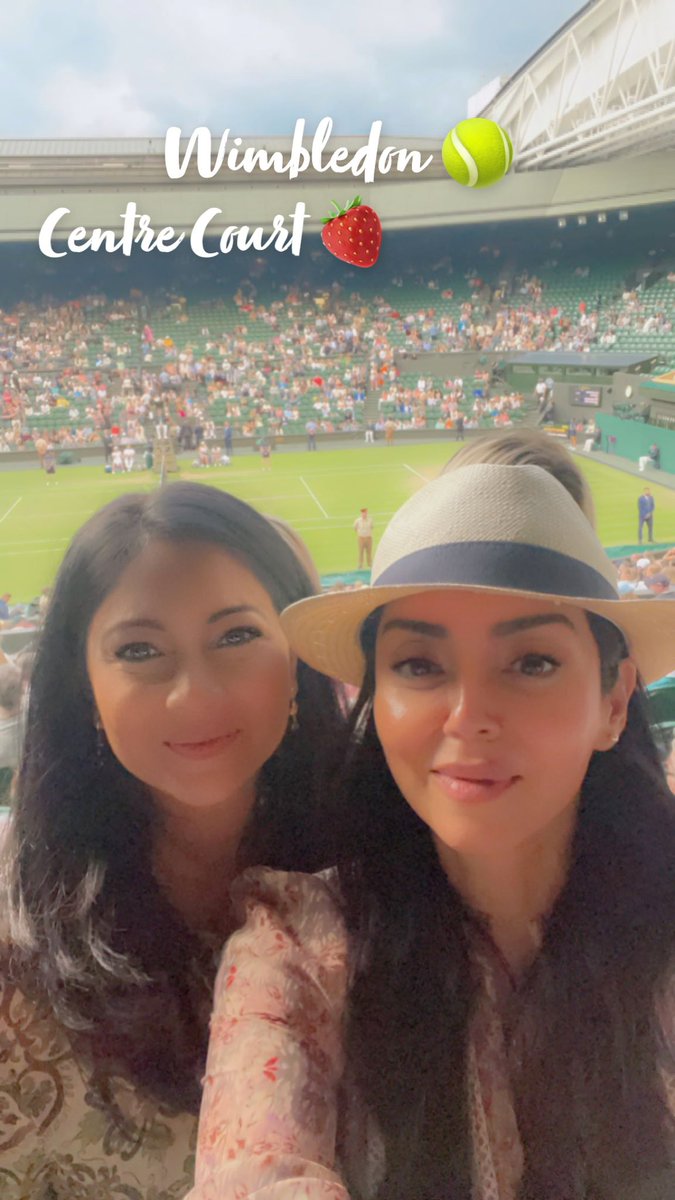 anilakhawaja's tweet photo. Spot of @Wimbledon magic! 🎾🍓🌸
The best tennis tournament in the world 💕
#CallItMagic with the beautiful @KawserQuamer 💕
#WIMBLEDON #SW19
#tennis 🍓
#Alcaraz & #JasminePaolini https://t.co/Ue6TbAdkP8