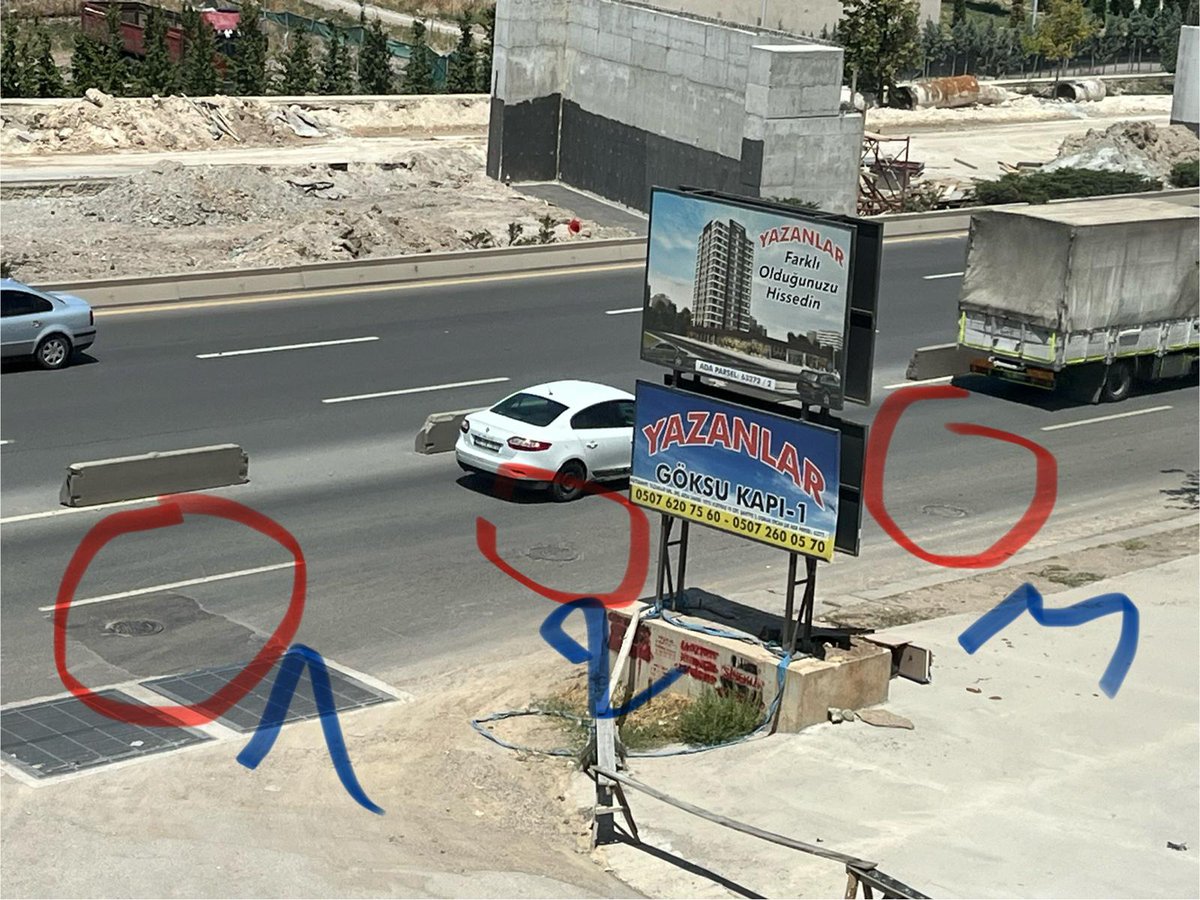 Sayın yetkililer, Kaşmir Yonca sakinleri olarak yoldaki çukur ve yamalı yollardan dolayı ,her ağır vasıta geçişinde evlerimiz de deprem hissi yaşıyoruz. Bu talebimize hassasiyetle yaklaşılmasını rica ediyoruz