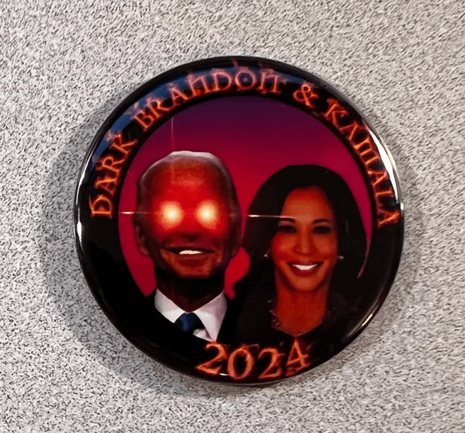 ShockOperaPlay's tweet photo. @JoeBiden Here is a Song we made for you to win. It contains your accomplishments! Thank you! #guignolfest https://t.co/JKwJXKdJFn https://t.co/nICnvsweoM
