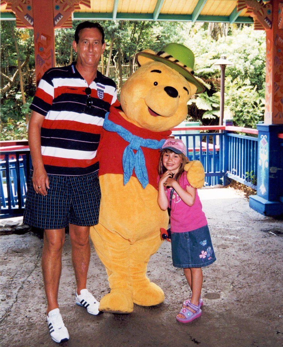 RoyLlowarch's tweet photo. 14 nights holiday with my daughter in Orlando 2002 #family #FamilyFun #FamilyFirst #Pooh #dads #daughterandfather #daughters #OrlandoFlorida #holidays #WaltDisney #MagicKingdom #vacations #RoyLlowarch #Happiness #holiday #Florida #PHOTOS #Poohbear #love #funinthesun ❤️❤️❤️ https://t.co/pakY4zgVzt