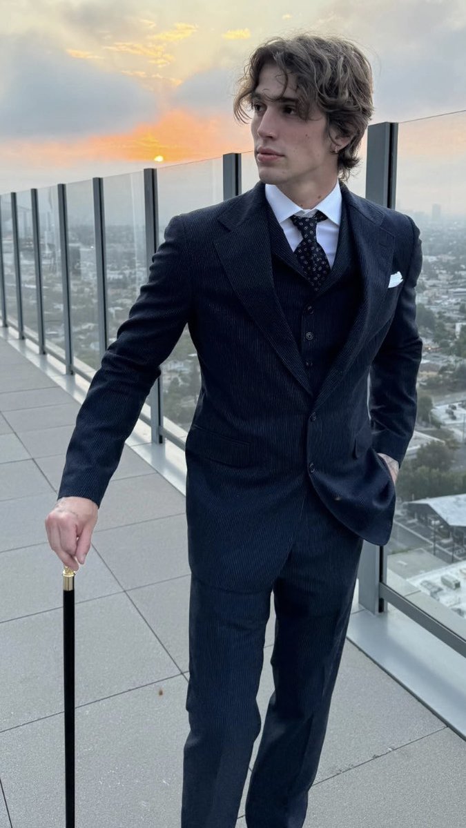 𝖿𝗂𝗏𝖾 𝗌𝖾𝖼𝗈𝗇𝖽𝗌 𝗆𝖺𝗍𝗍 🏒 tweet media