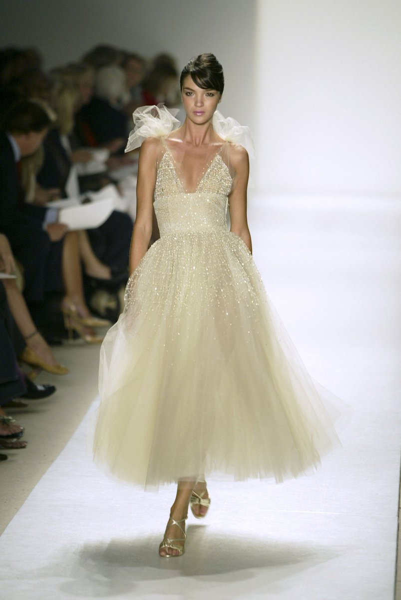 Oscar De La Renta SS04