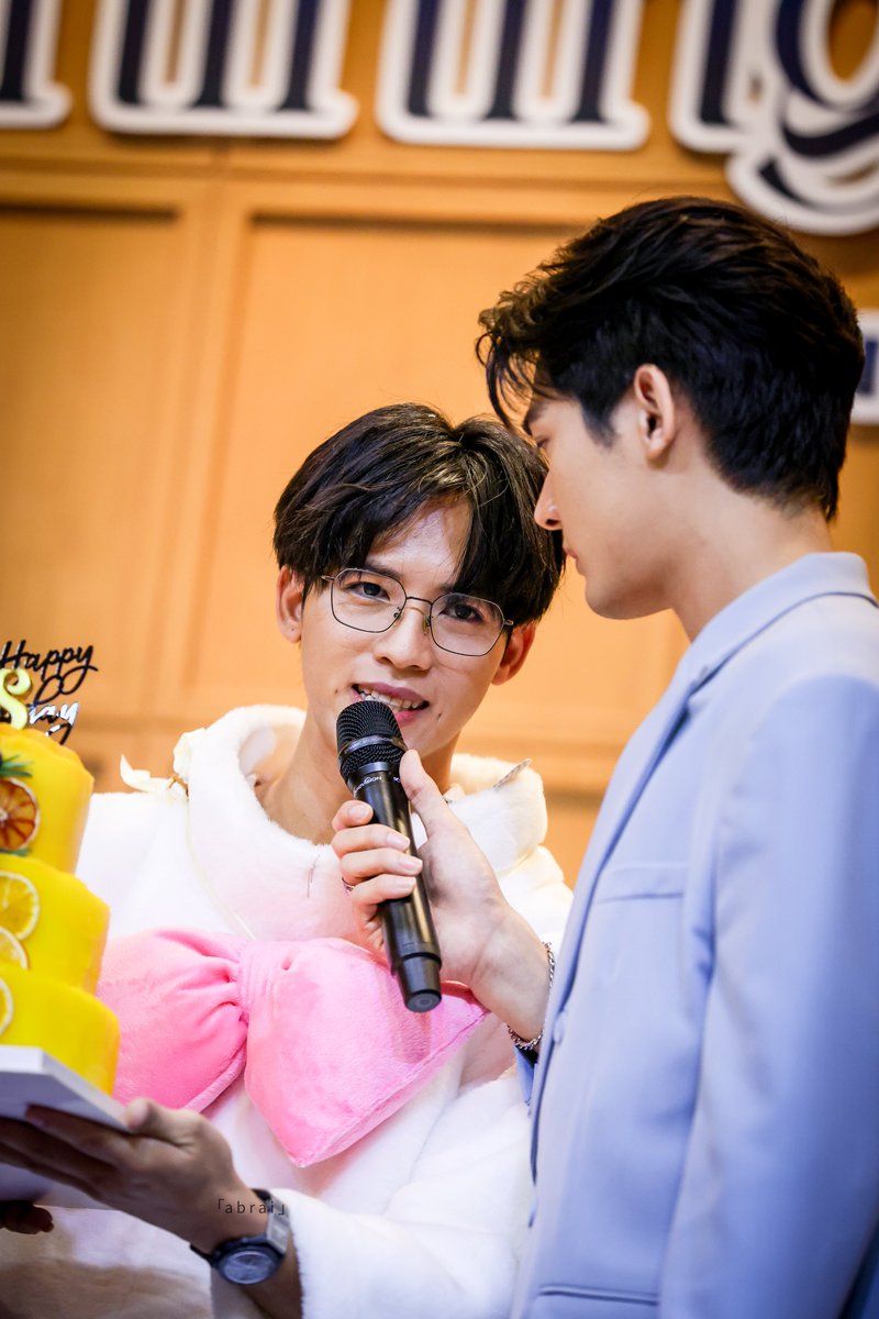 oasinus's tweet photo. รู้ไหมว่ามันดียังไง และรู้ไหมว่าสุขใจเพียงใด เธอทั้งนั้น

Junior 28th Shining Star

#JuniorShiningStarBDParty
#Kajbhunditt
@kajbhunditt_JN
@Fluke_pongsapat 
#FlukePongsapat 
#JUFJUF https://t.co/iVas2EJXlI
