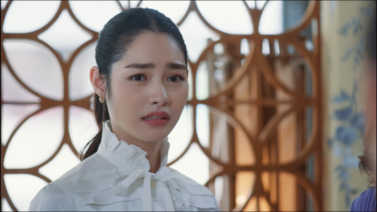 #ดุจอัปสรEP10 มีอะไร
- มีคุณภูมิคุณเพชรทำร้ายร่างกายลูกข้าพเจ้า 
- มีคุณภูมิแย่งหนมฟ้ากิน
- มีคุณเพชรแย่งข้าวฟ้ากิน
- แล้วฟ้าจะกินไรอ่าาา 🥺