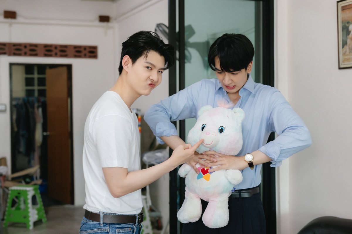MintRanchMR's tweet photo. #ดุจอัปสรEP10 มีอะไร
- มีคุณภูมิคุณเพชรทำร้ายร่างกายลูกข้าพเจ้า 
- มีคุณภูมิแย่งหนมฟ้ากิน
- มีคุณเพชรแย่งข้าวฟ้ากิน
- แล้วฟ้าจะกินไรอ่าาา 🥺 https://t.co/XmdJSRzMq6