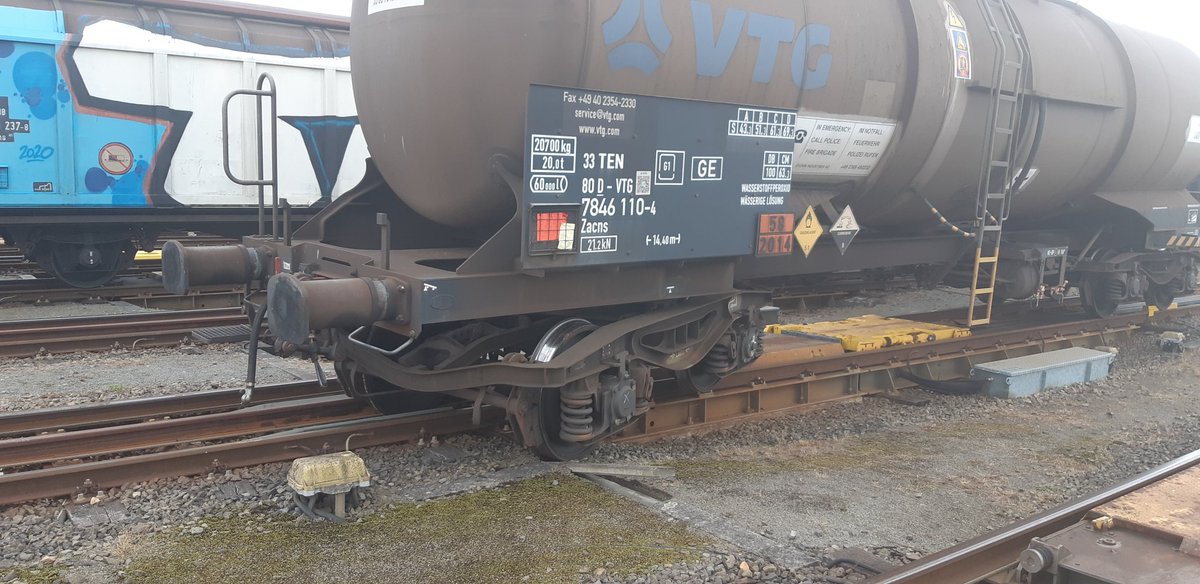 Random train pictures without context tweet media