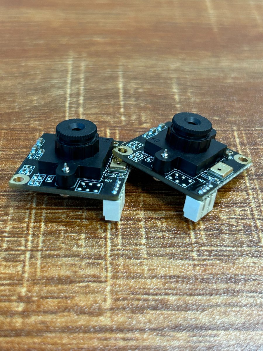 CMTcameramodule's tweet photo. #robotics #ai #iot #artificialintelligence #hardware #medical #industrial #imaging #ADAS #Selfdriving #Agritech #Biometrics #Depthsensing #3d #facialrecognition #robot #machinevision #automation #machinelearning #deeplearning #OpenCV #Linux #vr #ar #vision #computervison https://t.co/nc5s8NgNaF