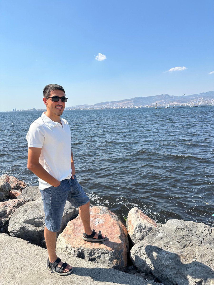 1Rzayev's tweet photo. İzmir https://t.co/H4k96remCO