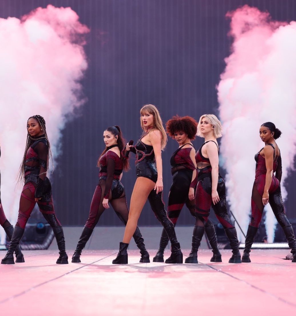 🚨| Ciao! TODAY, Taylor Swift's 'The Eras Tour' officially takes over Milan, Italy! Follow and turn on our post notifications as we live update both nights! 🔥🎉🫶🏼✨🇮🇹 #MilanTSTheErasTour