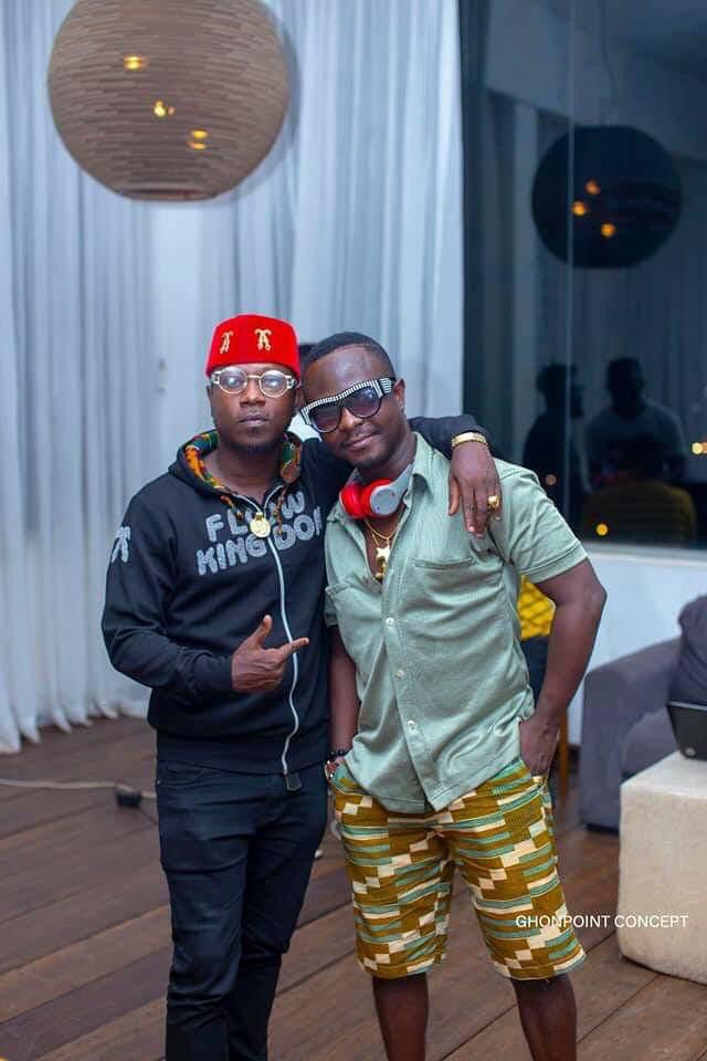 KuntaKinteGh_'s tweet photo. Glad to celebrate the birthday with you at home.... Happy birthday 🎂🥂 my brother....l love you so so much and am happy to see you too
Enjoy your birthday 🎂 at home cos Home Sweet Home #HbdFlowkingStone https://t.co/lmsBf2fZcc