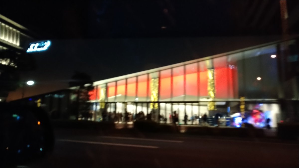 caffee___ine's tweet photo. #fripSide
#fripSidePhase3
#theDawnofResonance
無事終演…!!
やっぱfrip好きやわ…、Phase2のカバーは全部漏れなく泣いたし、Phase3楽曲もめっちゃ楽しかった…♪(特に後半ブロック全部最幸)
satさんの作る音楽で、satさんの選んだボーカリストが歌うfripSideの音楽が大好きです! https://t.co/fUh8uY0449