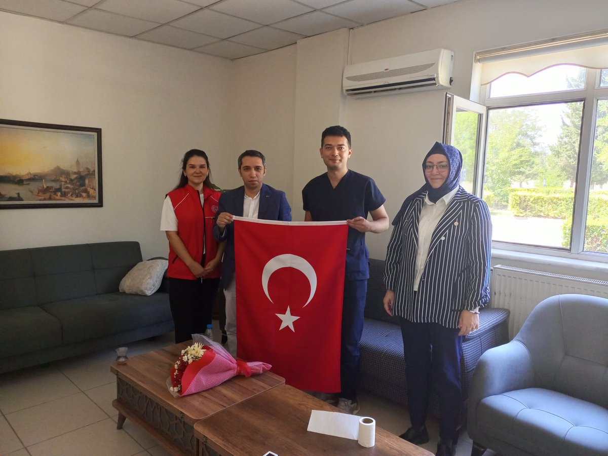 15 Temmuz Demokrasi ve Milli Birlik Günü etkinlikleri kapsamında, İl Müdürümüz Sn Mahmut DANAYİYEN ile birlikte şehit yakınlarımızı ve gazilerimizi ziyaret ettik🇹🇷
Bu vesileyle aziz şehitlerimizi ve kahraman gazilerimizi bir kez daha şükran ve minnetle anıyoruz🇹🇷
#MilletinZaferi
