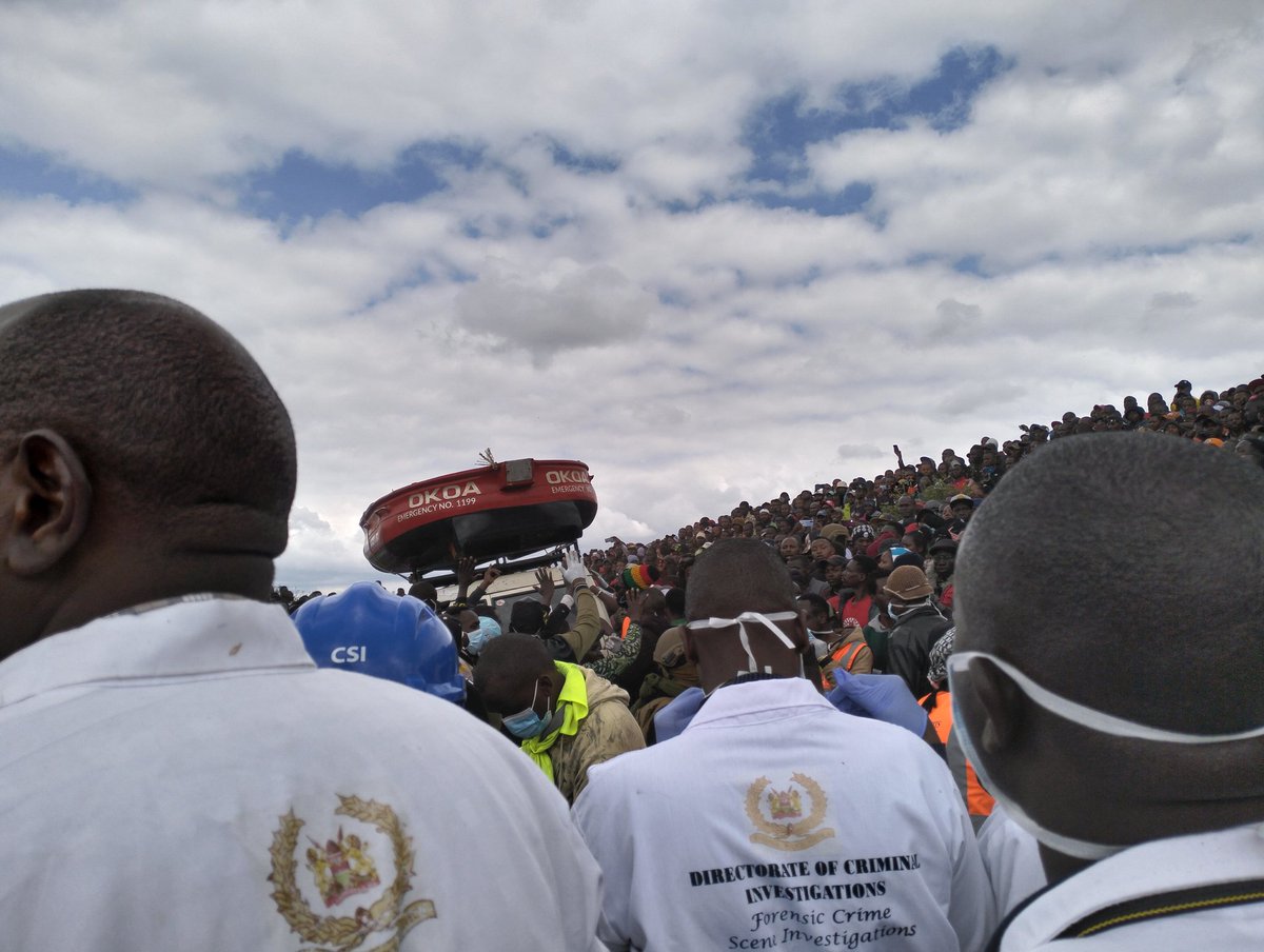 MutembeiTV's tweet photo. Redcross Has offered one boat to help with the rescue mission at Kware

Recce Githurai City Mortuary COUP Waiguru #RutoMustGo Teusday is Teusday Kware #OccupyTSC IG Koome #AngukaNayo Mukuru IPOA Al Jazeera Nancy Macharia #DrainTheSwamp #RutoMustBeStopped DCI and NIS https://t.co/UVcK55JP3P