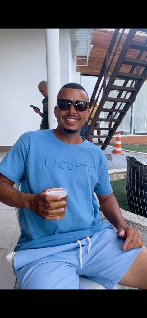 Obrigado meu Deus por mais um um ano de vida,Parabéns pra mim 🥳🎂🎉🎊