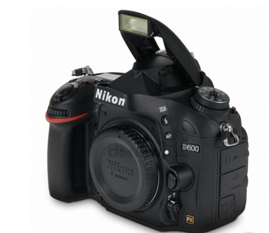 코겸사, 카메라 배우고 싶어하시는 분들을 위한
카메라 추천기
시작합니다~!
(타래로)

조건
1. 중고가로 50만원대
2. 풀프레임(미러리스, DSLR)
3. 누구나 아는 브랜드

A. 캐논 EOS 6D
B. 캐논 5D mark 2
C. 소니 A7
D. 니콘 D600