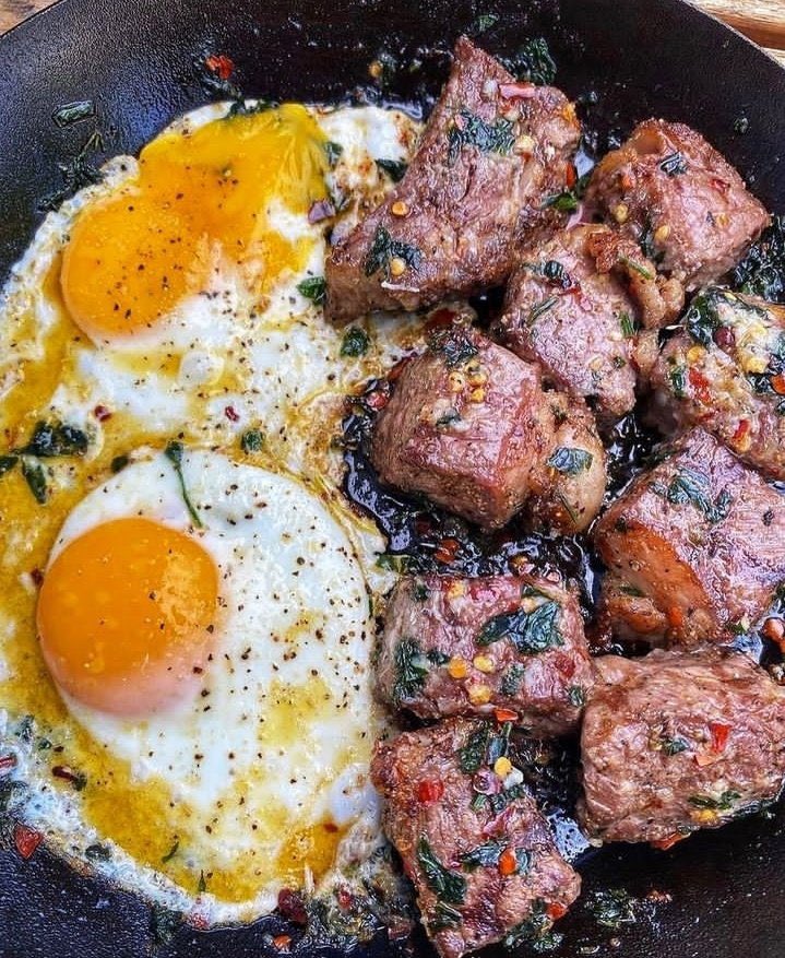 FoodPleaser's tweet photo. Steak &amp; Eggs 👍 https://t.co/fNIUdB0Kyn