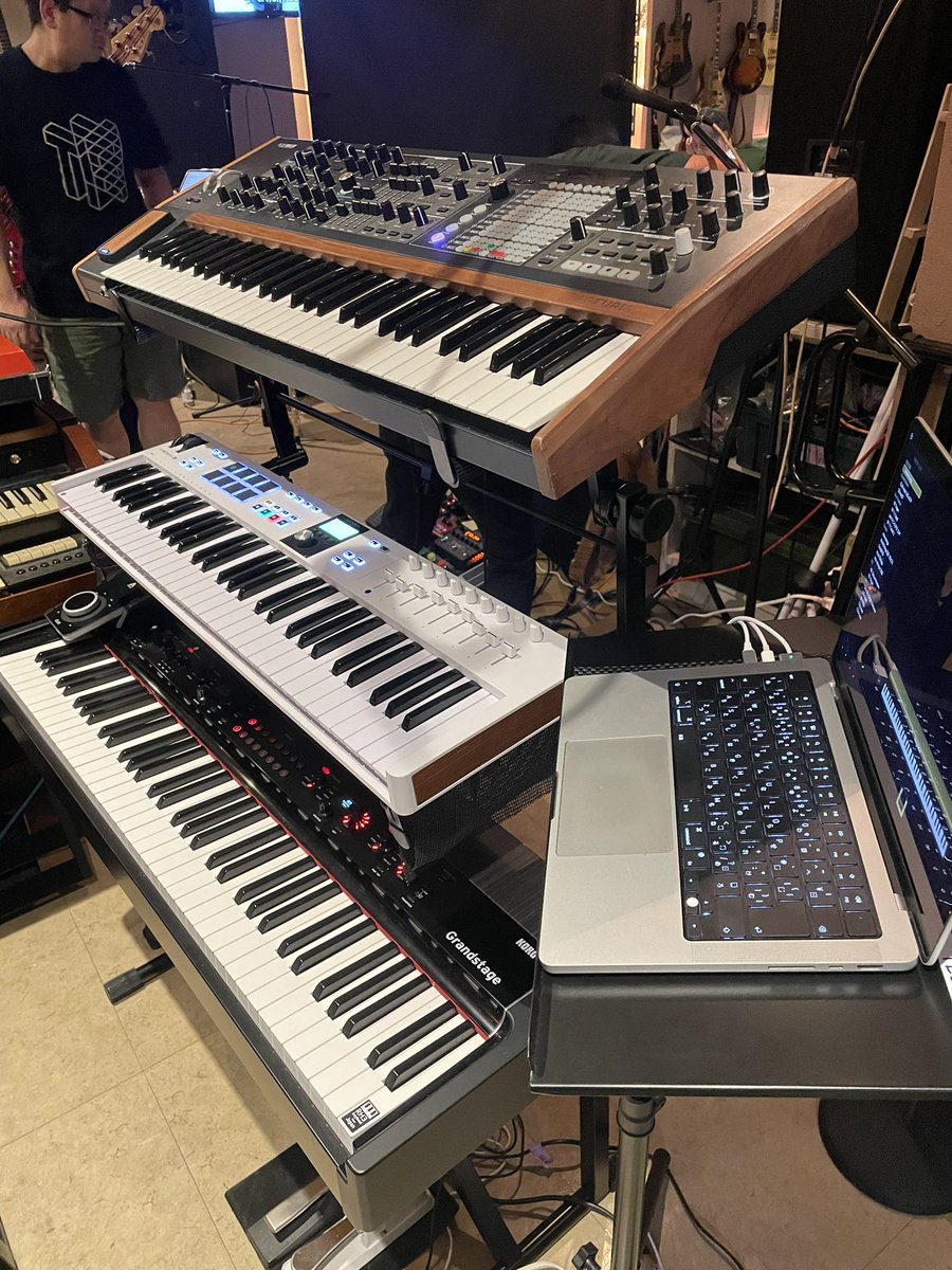 yonetee's tweet photo. ステージの都合で今日は縦3段。
#korg
#AUTURIA https://t.co/6VJi6ymhmt