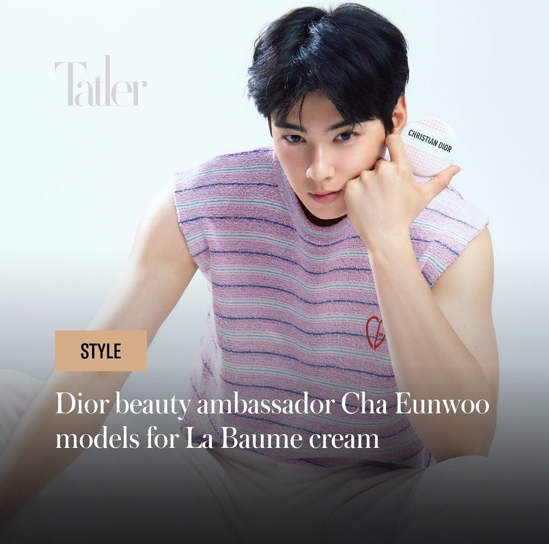 ChaeunwooTH's tweet photo. [📰] ชาอึนอูโมเดลให้กับ La Baume ของ Dior, Brad Pitt และ Lewis Hamilton ในแบรนด์ Burberry และอีกมากมาย 

Tatler Style news สรุปสไตล์รายสัปดาห์จากทั่วโลก โดยล่าสุด นักแสดงชาวเกาหลี #ชาอึนอู บิวตี้แอมบาสเดอร์ของ Dior ได้เป็นนายแบบให้กับครีมทามือ La Baume รุ่นลิมิเต็ดเอดิชั่น ซึ่งชุดสีพาสเทลของเขาช่วยเสริมลวดลายตารางฮาวด์สทูธสีชมพูบนตลับครีมทรงกลมได้เป็นอย่างดี

🖇️: https://t.co/EOrHmsBb7s
🖇️: https://t.co/odppZMkQgV

Please Like, Comments and Share. 
Engagement📈

#Dior #Diorbeauty #CHAEUNWOO 
#차은우 #チャウヌ #ชาอึนอู #이동민 
#아스트로 #ASTRO #车银优 #車銀優