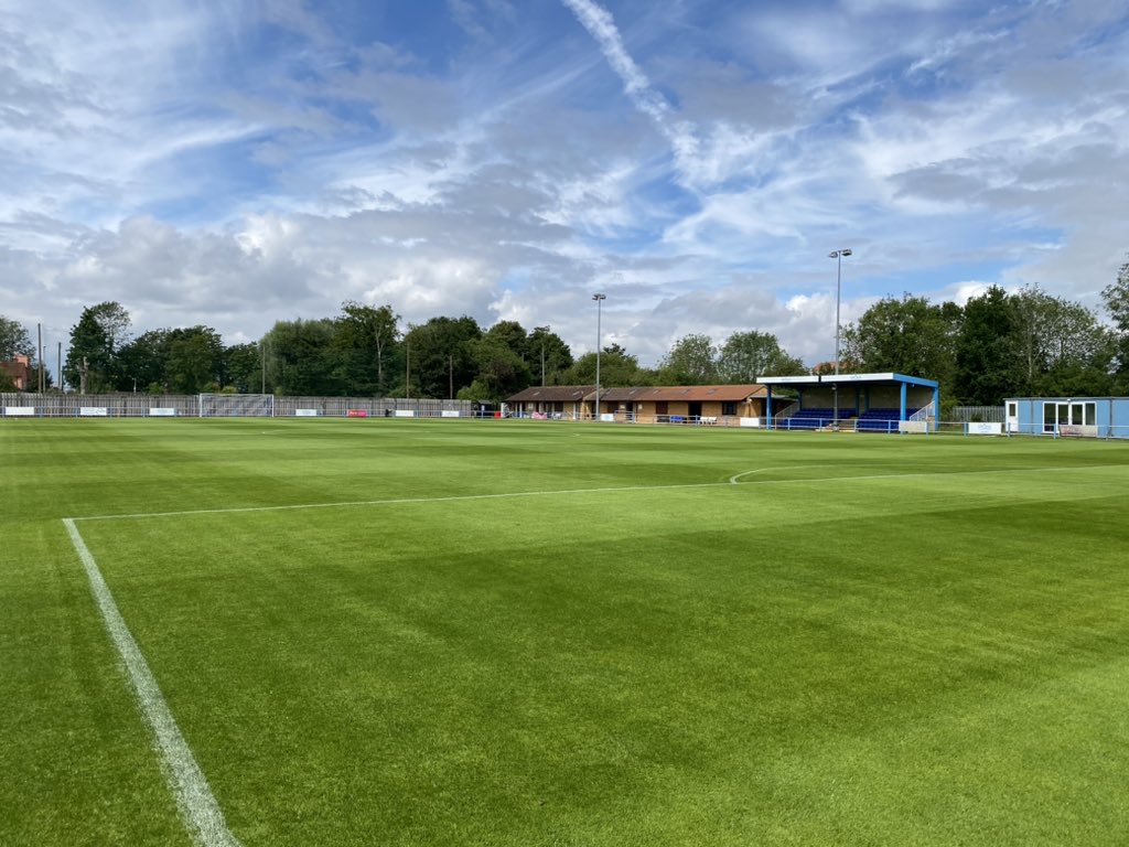 grasslad's tweet photo. After a long time away today I welcome back the players and staff @takeley_fc to their home π±β½οΈ as they take on neighbours @HarlowTownFC first Home game, hope the pitch plays well for the boys in π΅βͺοΈ
#parttimegroundsman #groundsmanlife #improveing #fyp #thankyou #blessed https://t.co/pkxS2fkRwB