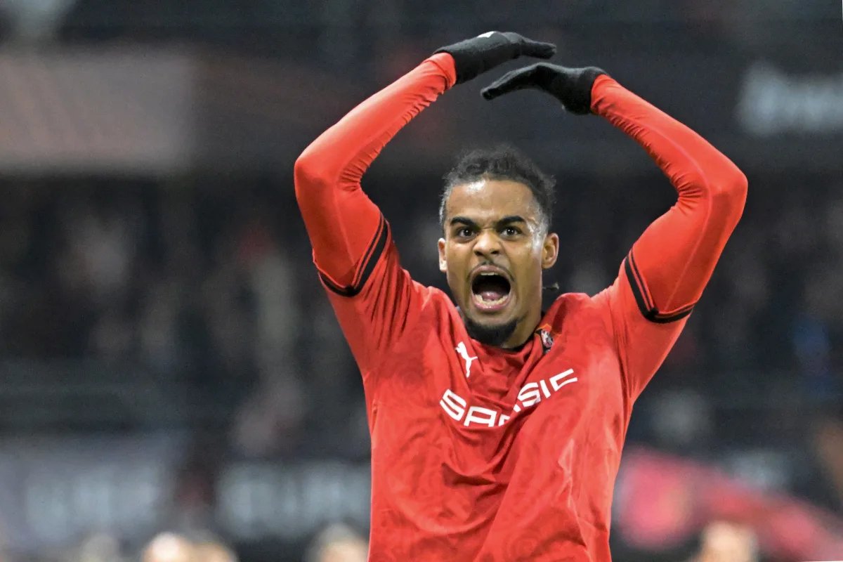 Mirkuzz_Alex's tweet image. AGGIORNAMENTO ROMA🟡🔴
Il #Rennes chiede 12m€ per #Assignon. L'#ASRoma ha proposto un prestito oneroso da 2m€+obbligo fissato a 10m€ pagabili in più esercizi. Le 2 società si incontreranno lunedì per discuterne.
In attesa di aggiornamenti...

STAY TUNED⏳️⌛️