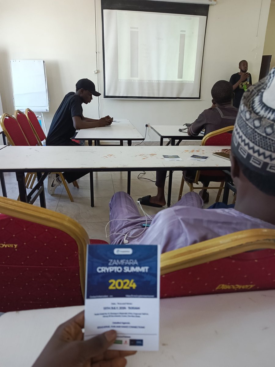 Aliyu__Ibrahim1's tweet photo. Live At CryptoMoo Community First Meet up Gusau Zamfara State
#Crypto #Cryptomoo #CryptomooZamfaraState https://t.co/4VvDYoDroR