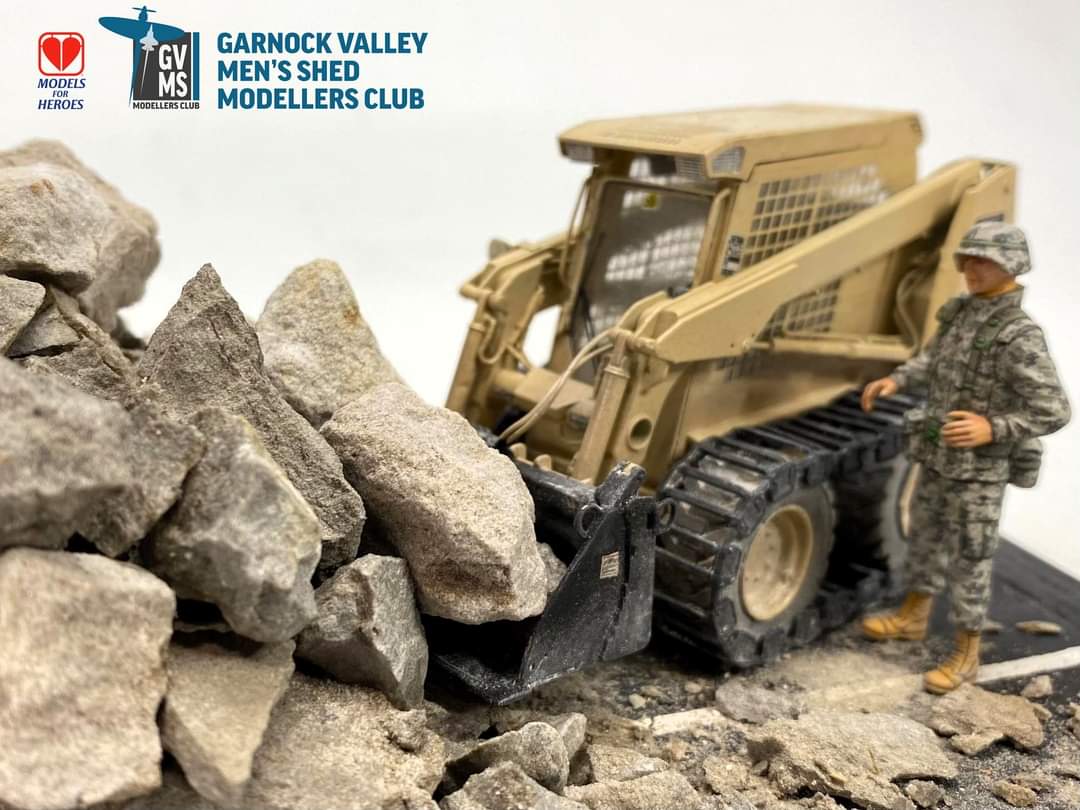 GarnockM's tweet photo. A members build Gecko Models  1/35 Type III Skid Steer Loader https://t.co/8pKaWzXN3Z