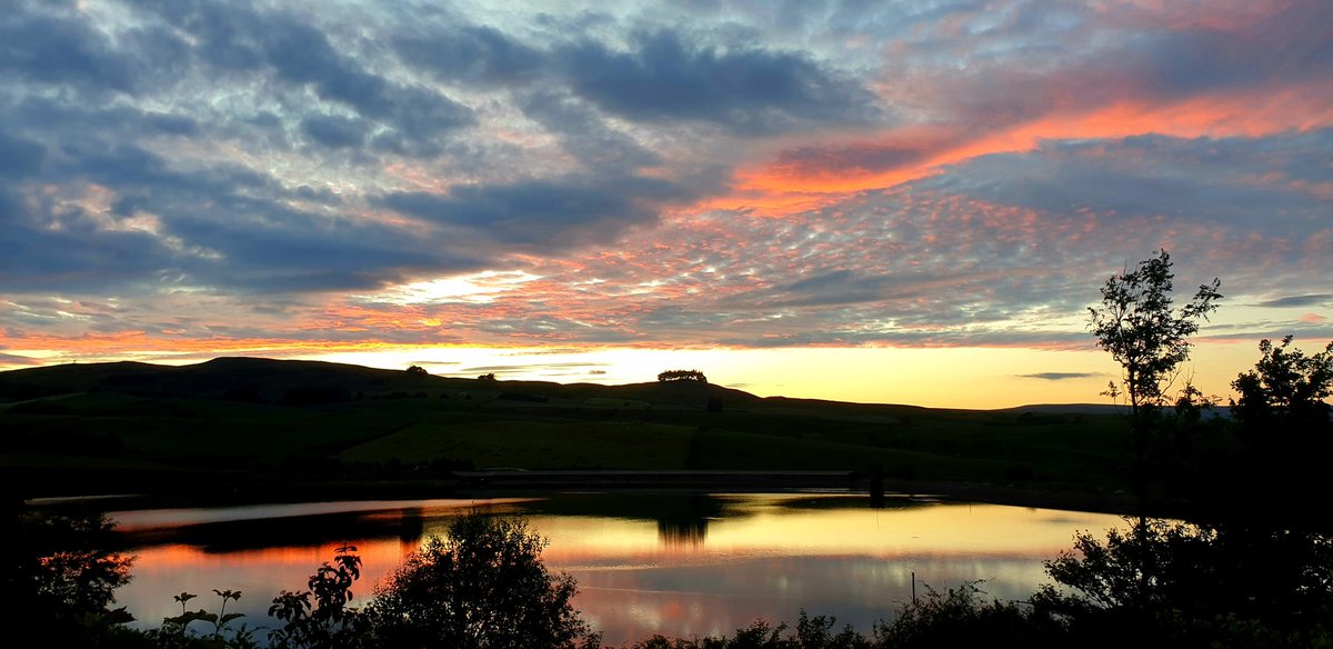 Beautiful sunset from theObservatory last night. 12th July. <a href="/itvweather/">ITV Weather</a> <a href="/bbcweather/">BBC Weather</a> <a href="/BBCStargazing/">BBC The Sky at Night</a> <a href="/skyatnightmag/">BBC Sky at Night Magazine</a> <a href="/Ross_Hutchinson/">Ross Hutchinson</a> <a href="/JenBartram/">Jen Bartram 🐈‍⬛</a> <a href="/ChrisPage90/">Chris Page - Weatherman</a> <a href="/JoBlytheTV/">Jo Blythe 🤍</a> <a href="/liamdutton/">Liam Dutton | Weather Presenter & Meteorologist</a> <a href="/TheSandK/">Steve & Karen</a> <a href="/metoffice/">Met Office</a> <a href="/StormHour/">#StormHour</a> <a href="/ThePhotoHour/">#ThePhotoHour</a> <a href="/UponTyneNews/">Evening Chronicle</a> <a href="/visitnorthyork/">Visit North Yorkshire</a> <a href="/shieldsgazette/">Shields Gazette</a>