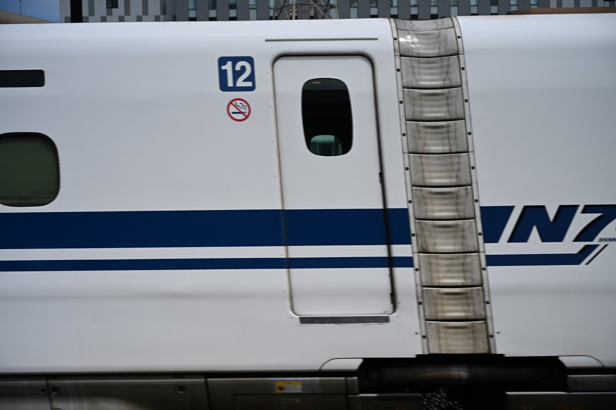 それではZ6IIIのローリングシャッター歪みを見ていきたいと思います