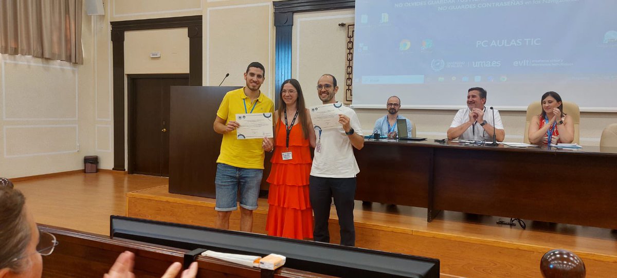VascuLabUgr's tweet photo. Despidiendo el curso y dando la bienvenida a las vacaciones de la mejor forma posible. Hemos disfrutado mucho en la XIV Reunión de Jóvenes Farmacólogos de Andalucía @rjfamalaga2024, celebrado en @InfoUMA en la @MedicinaMalaga ¡Gracias a los organizadores por hacerlo posible! https://t.co/25qALTbIbu