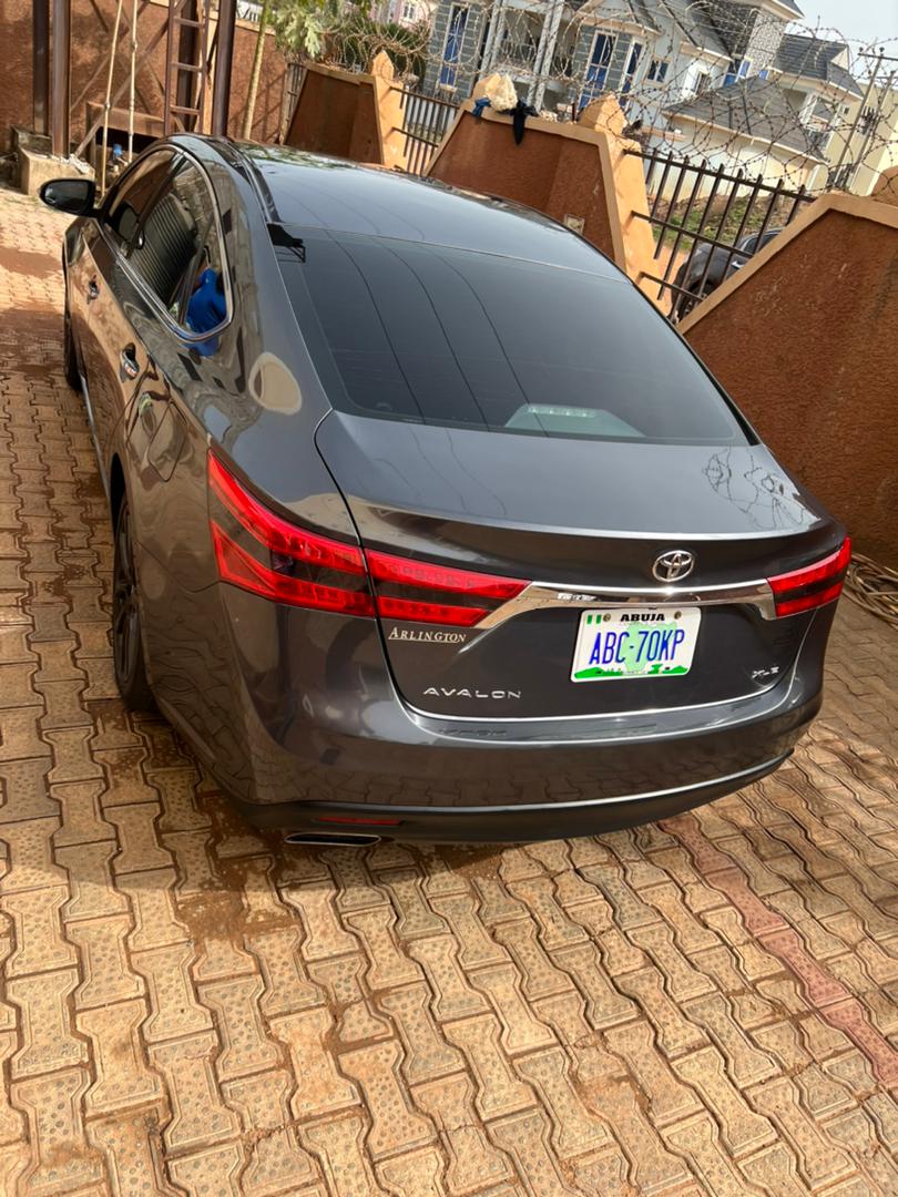 tinyshotit's tweet photo. STOLEN CAR!!! The Vehicle was stolen in Abuja durumi 2. Any useful information about its location will be helpful.
VEHICLE MAKE: TOYOTA AVALON 2013
LICENSE PLATE: ABC70KP
VIN : 4T1BK1EBXDU03172

KINDLY REACH OUT TO 08067473888 or 08066667857 https://t.co/vazhxatw40