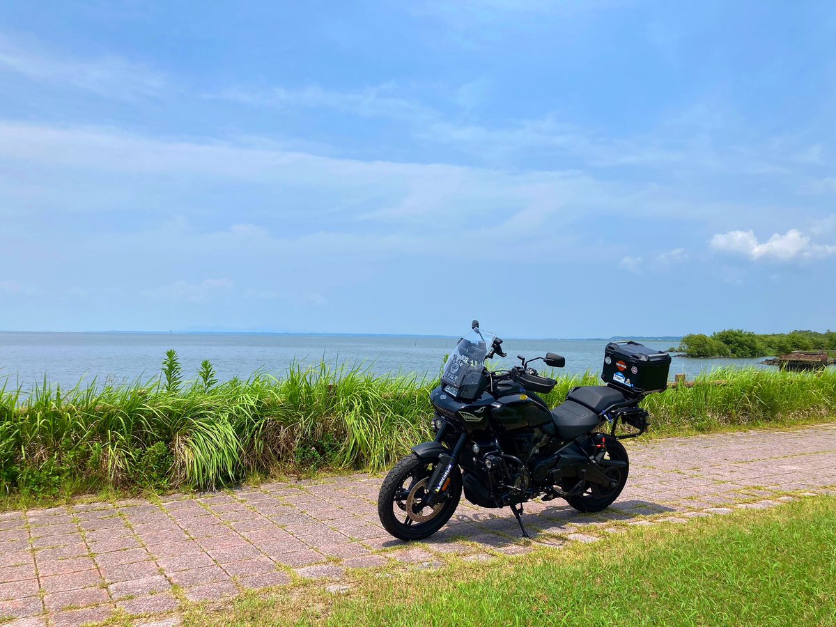 hide_Ikkyu's tweet photo. 🖼️ 1000人画廊@茨城県神栖市、
🏍️💨霞ヶ浦湖岸道路をぐるりとツーリング

#1000人画廊 
#神栖市1000人画廊 
#霞ヶ浦一周 
#霞ヶ浦 
#ハーレダビッドソン 
#パンアメリカ1250スペシャル 
#harleydavidson
#panamerica1250special 
#リターンライダー 
#ご安全に https://t.co/Aok9JO2NWV