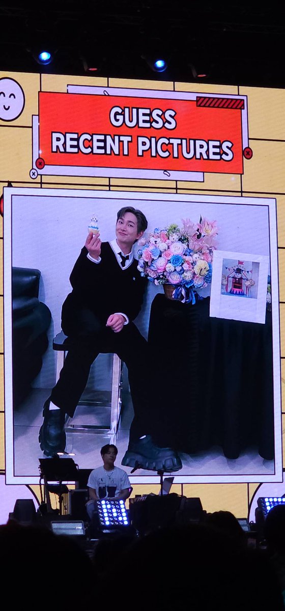 Peenkheels02's tweet photo. Thank you @huanglaona for the photo!!!
Congratulations talaga @onew_ph https://t.co/e0F4sPM8b3