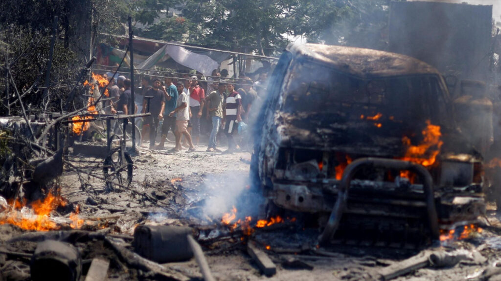 ‘নিরাপদ অঞ্চল’ ঘোষণা করে সেখানেই বিমান হামলা ইসরায়েলি বাহিনীর, নিহত ২০