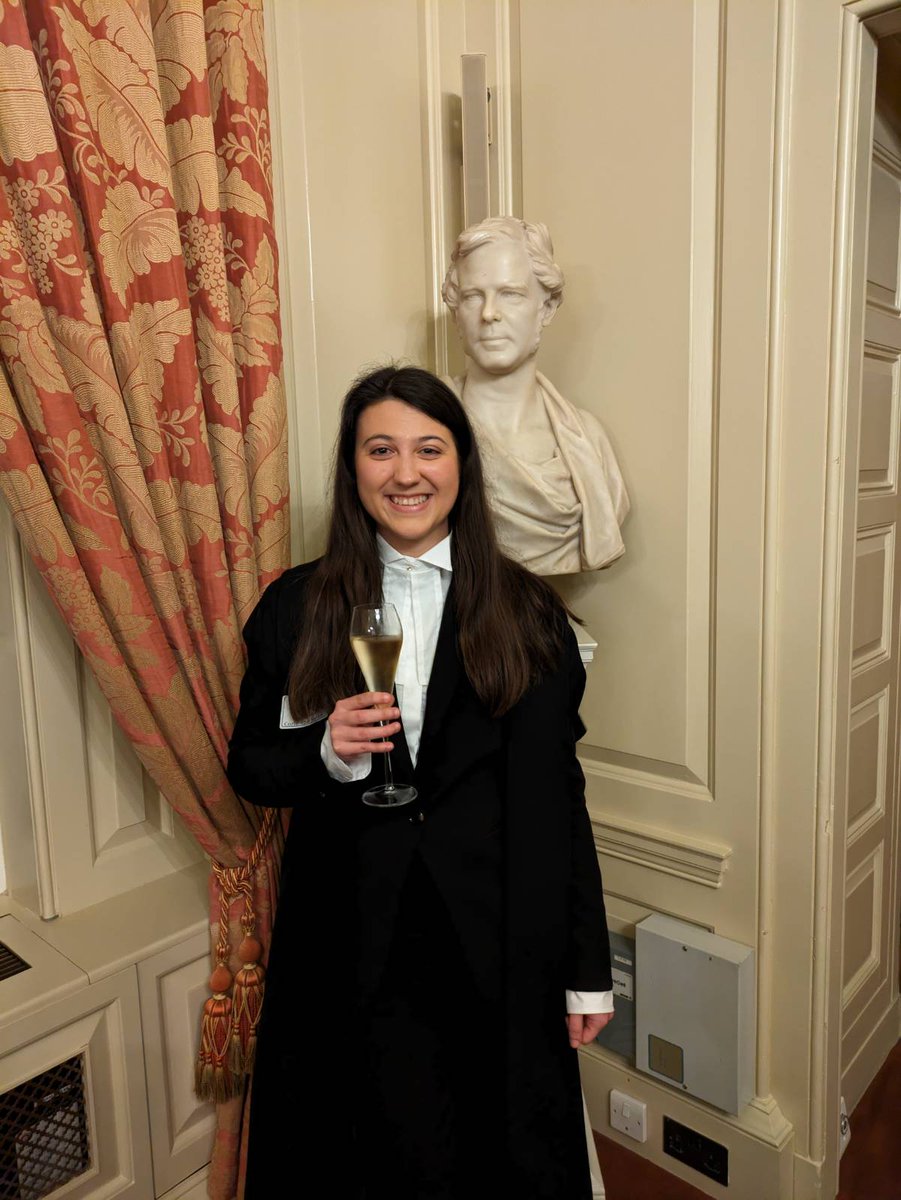 Oliver Fisher tweet media