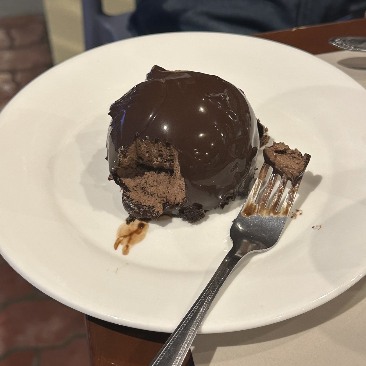 03zthinker's tweet photo. dinner with fam 🍰🍜🧁🍗 https://t.co/yd4kJVUSNq