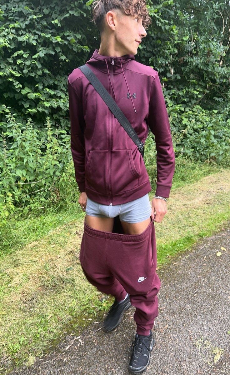OwenCharlieJosh's tweet photo. would u pull them down all the way? 😈💨#Straightboys #SellingContent #roadman #Domlads https://t.co/XFt9ZGBg70