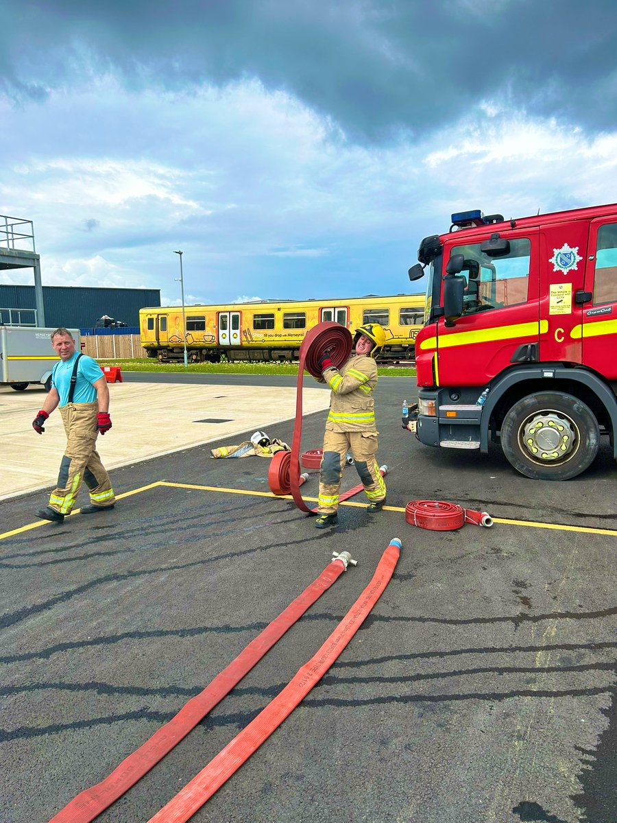 dixiedeansboots's tweet photo. Comfort zones are overrated.
The @TeamGB_Fire is in Liverpool in two weeks time.
Team @MerseyFire are not just hosting……🚒🏆🏅🧑🏽🚒👩🚒
#BritishFirefighterChallenge
#BFC2024 https://t.co/tfQP0w3DEt