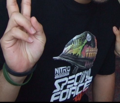 tomokohacoco's tweet photo. 昔、好きだったTシャツ
まさかまた違う形で出会える時がくるとは
@fudatzkee
@DONDELI
@DROWSYDROWS
@SUIKEN_75
@MACKACHIN
@eXBeeS10
@nmu_tokyo
#nitraid https://t.co/yZ7zFJCnwG