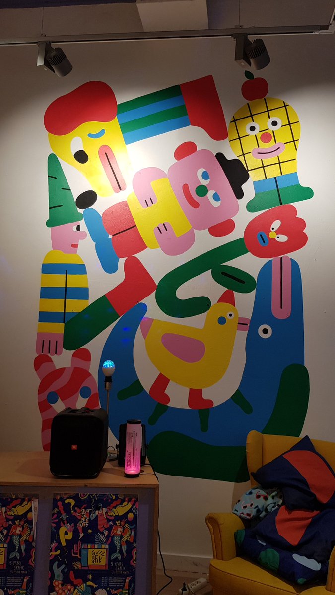 Mr_Jangojim's tweet photo. New awesome Toys exhibition by Rotterdam collective Seesun (Levi Jacobs, Lize Prins, Sona Lee, Kidkura, Draw Soso, K9k) at my girlfriend's gallery Grafik in Brussels. Runs all summer, welcome! https://t.co/ulbUGM2RKd