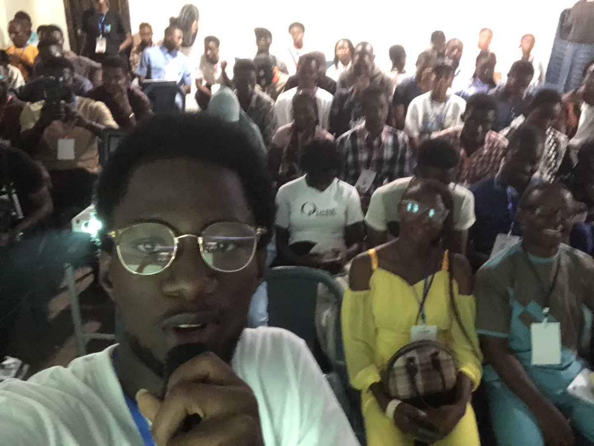 the_umoren_'s tweet photo. Hosting with I/O Extended Ado Ekiti with all this beautiful people out here.

#gdgadoekiti #googleioextended https://t.co/2m5lirVb9F