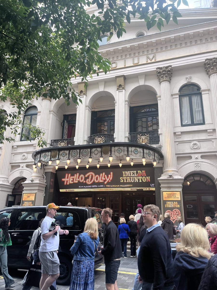 This was special #hellodolly