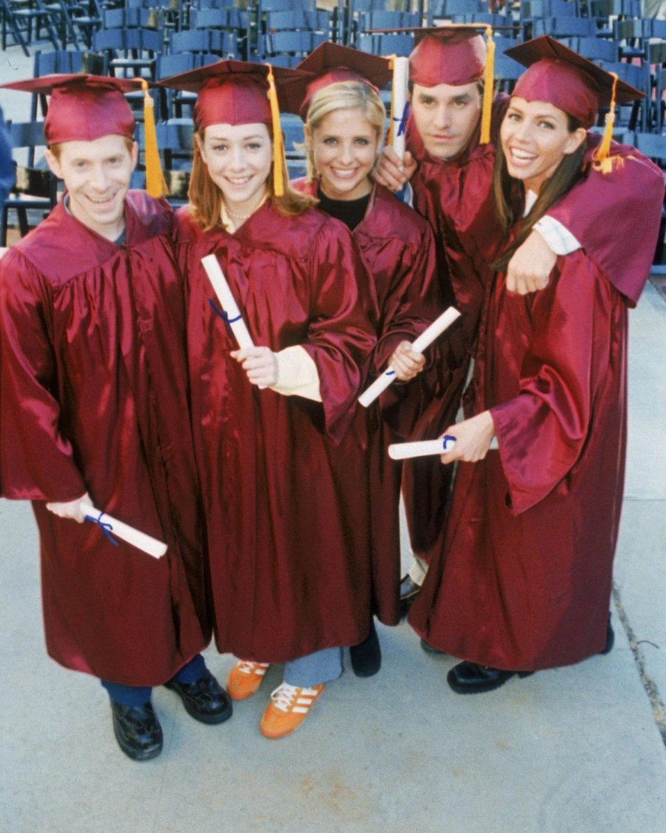 Happy 25th anniversary to Sunnydale HS’s graduating class of 1999. 🎓