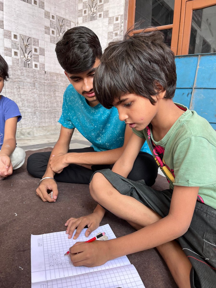 Dropsofchange's tweet photo. Our teams are working hard to make education joyful and memorable for our students. As the best way to predict the future is to create it so Drops of change want to create bright future for all the students.

#EducationForAll #Happiness #unicef #Smile #KindnessMatters https://t.co/gLleLbIrdM