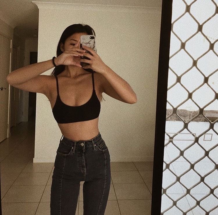 modernlilithh's tweet photo. saturday in style ☕️ https://t.co/HG8JXSQwVx