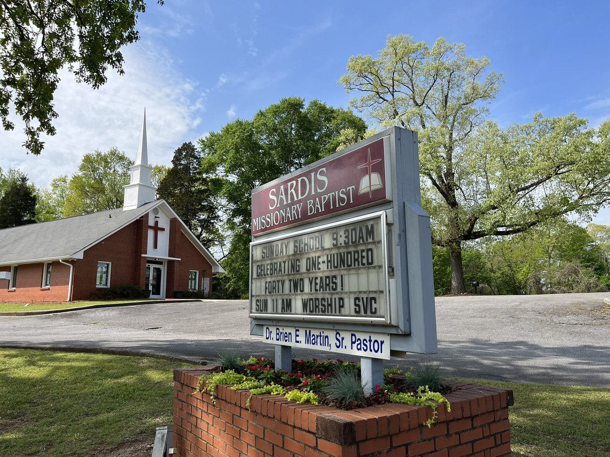 reaganhines's tweet photo. Does your church property looks its best on Sunday? ⛪️

Our commercial maintenance crews provide service for churches near the end of the week to ensure your church property is ready for Sunday 🤩

Contact me directly or @LakewoodGa to schedule a consultation 📆 https://t.co/8iDPxKwfWR