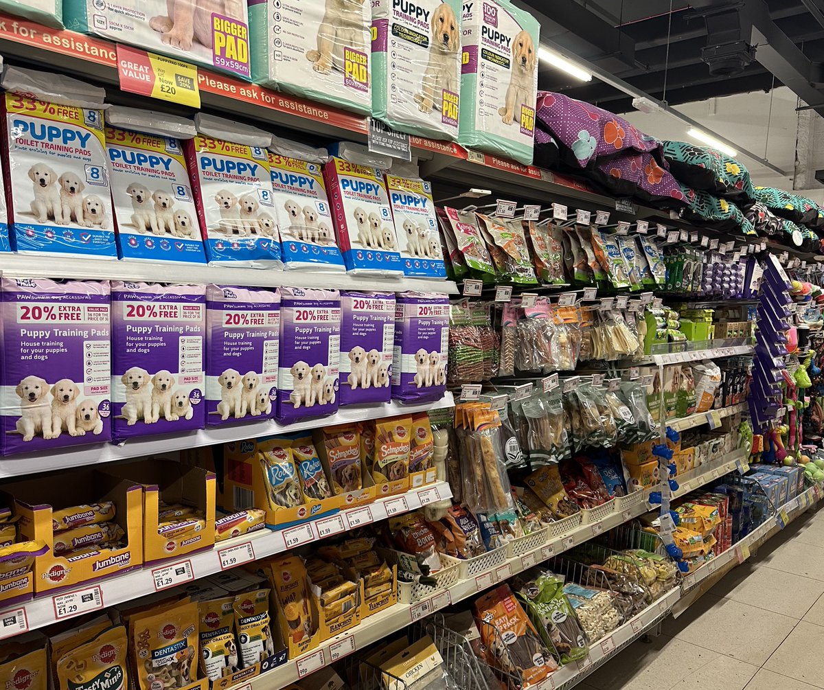 AlhambraCentre's tweet image. Calling all animal lovers! Treat your furry best friends to @poundstretcher's new pet lines, in-store now!

With all your favourite pet brands for dogs, cats &amp;amp; small animals, you can get everything you need - including food, treats, toys &amp;amp; more!

#Poundstretcher #PetProducts