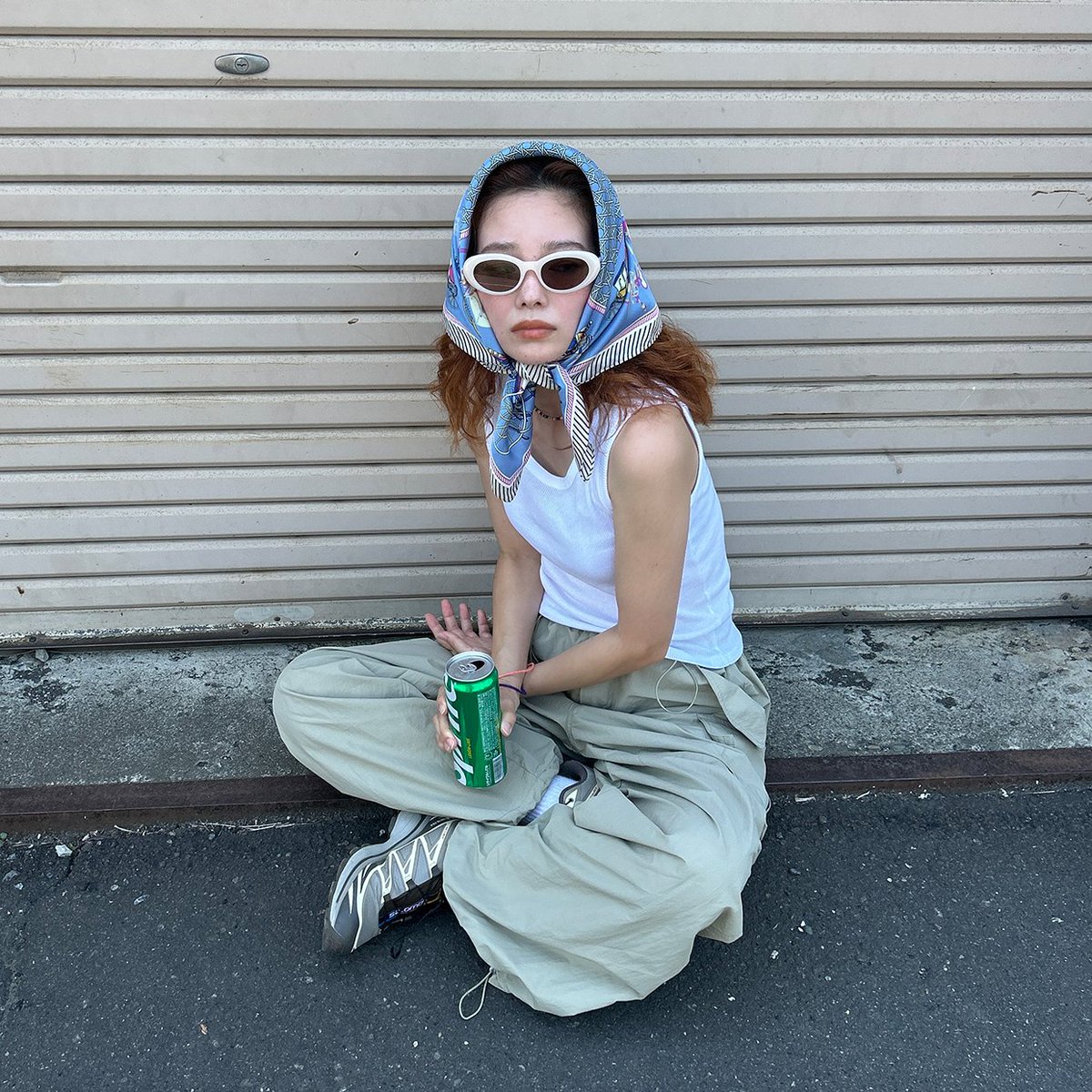 New open🧢 #Nerd 新しい物(NEW)と古い物(OLD)を合わせて自分の色を入れる(L→R)という自身のスタイルをそのまま反映させたら NERD(オタクやダサいといった意味のスラング)になりました。 どこかナードな雰囲気というのが自身のスタイリングに欠かせない要素でもあります ...